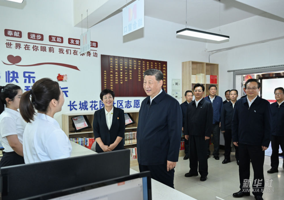  习近平在宁夏考察调研
