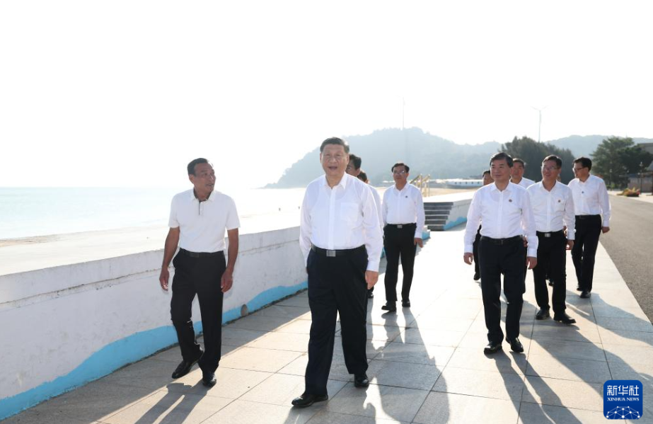  习近平在福建考察时强调 扭住目标不放松 一张蓝图绘到底 在中国式现代化建设中奋勇争先