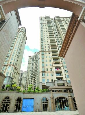  深圳土地续期的“温和模式”:按照基准地价35%来征收